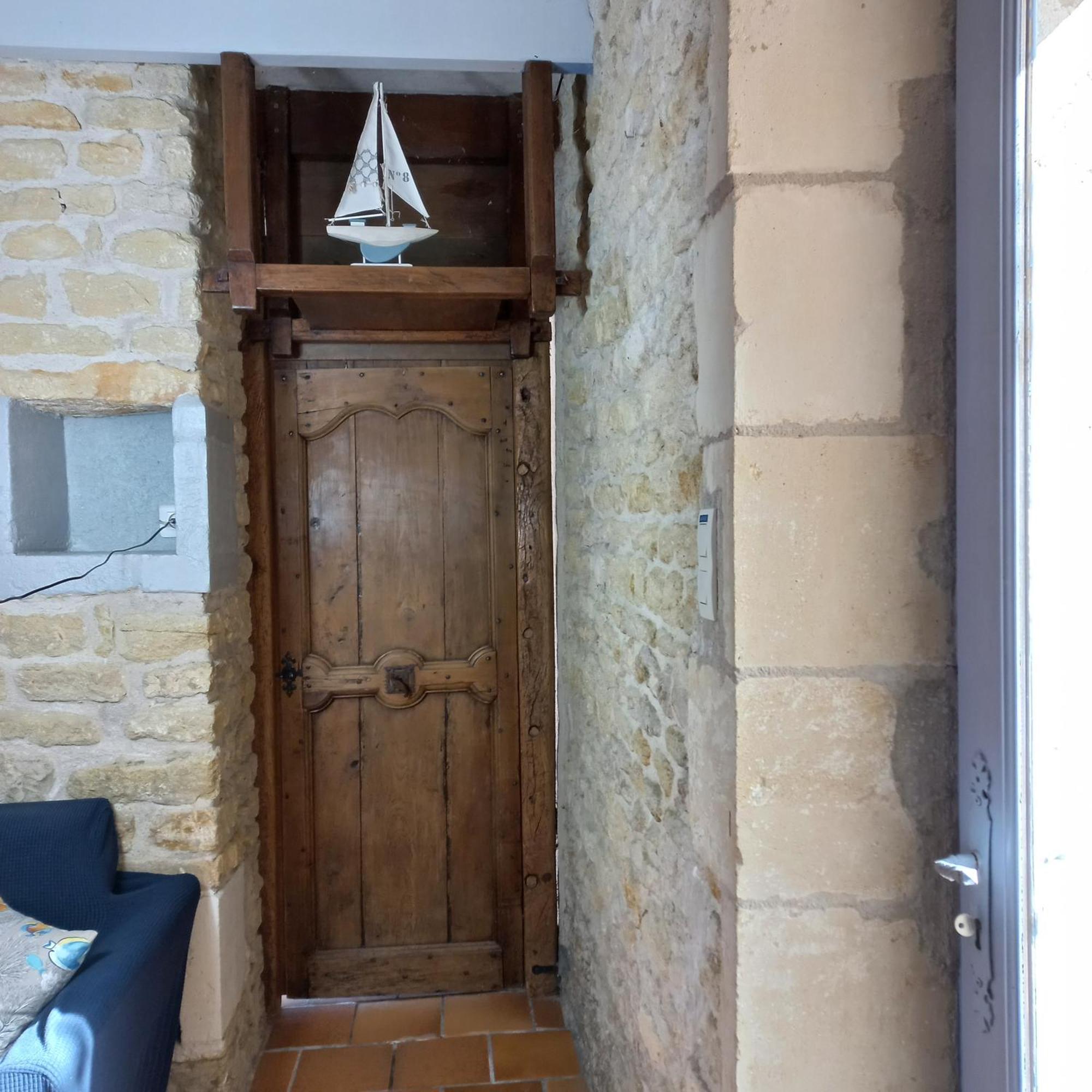 Domaine De Fontsauzine - Gites Et Chambre D'Hotes Genouille  Exterior foto